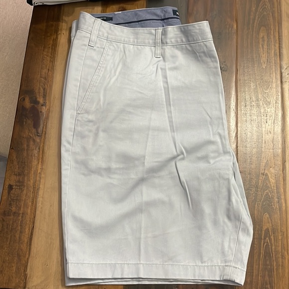 Men’s Shorts Bundle #3 - Picture 5 of 6